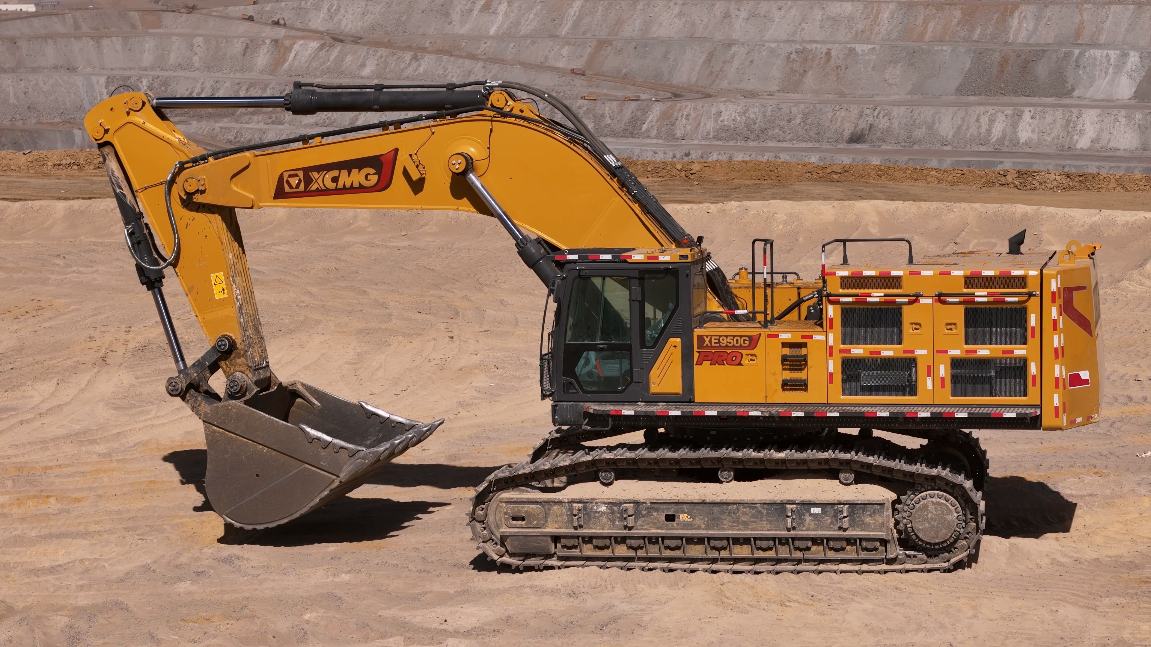 “油”我掌控， “省」剡为王！k豆钱包XE950G Pro矿用挖掘机瓢荼甬选