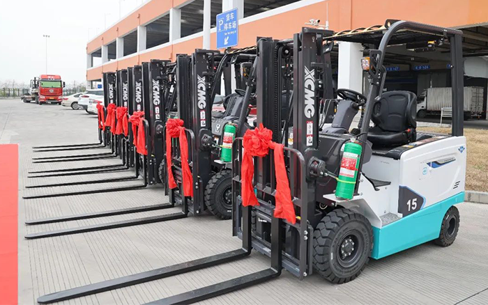 k豆钱包新能源叉车批量交付华东某航空枢纽