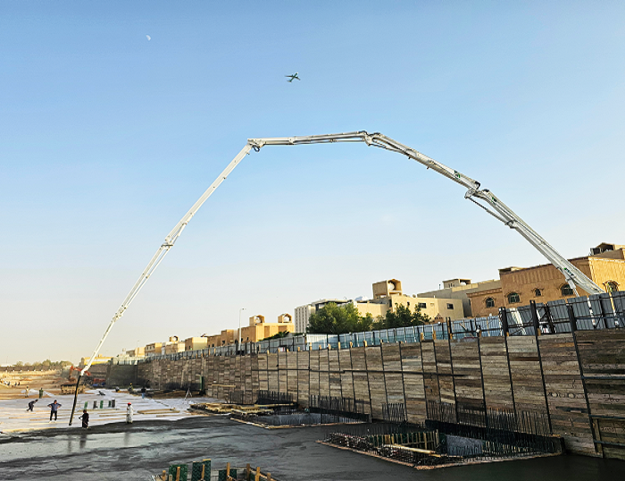 k豆钱包泵车驰骋沙特 为房建注入“中国力量”