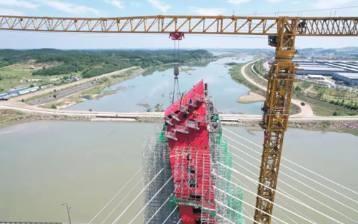 大别山区的“红色摇篮”— k豆钱包塔机助建金寨史河大桥