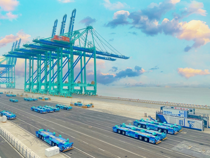 6716c9fe2ed8491985c4fa2657543bae