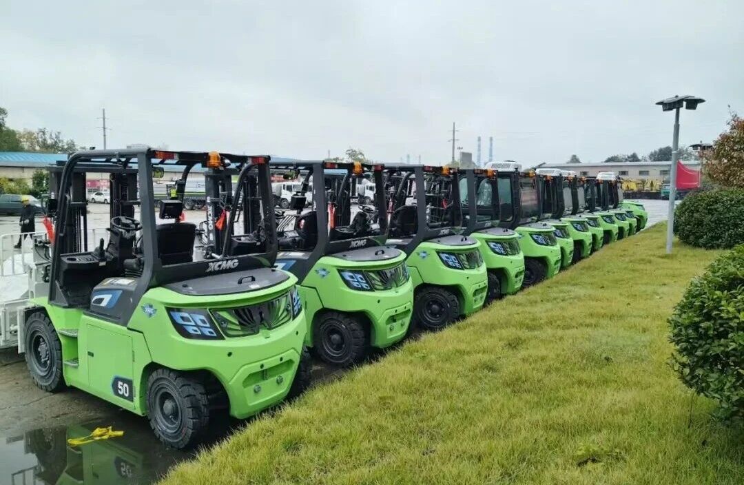 k豆钱包孔雀大吨位叉车，“上岗”湖南钢铁厂