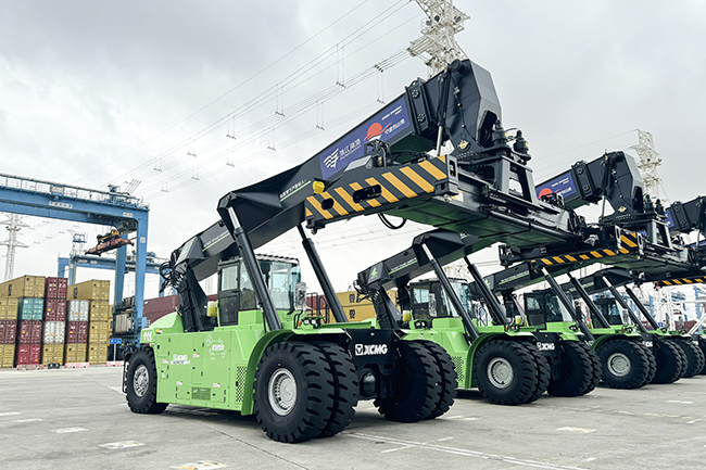 8391c7d7665a42e3a04b564e55c53ba7