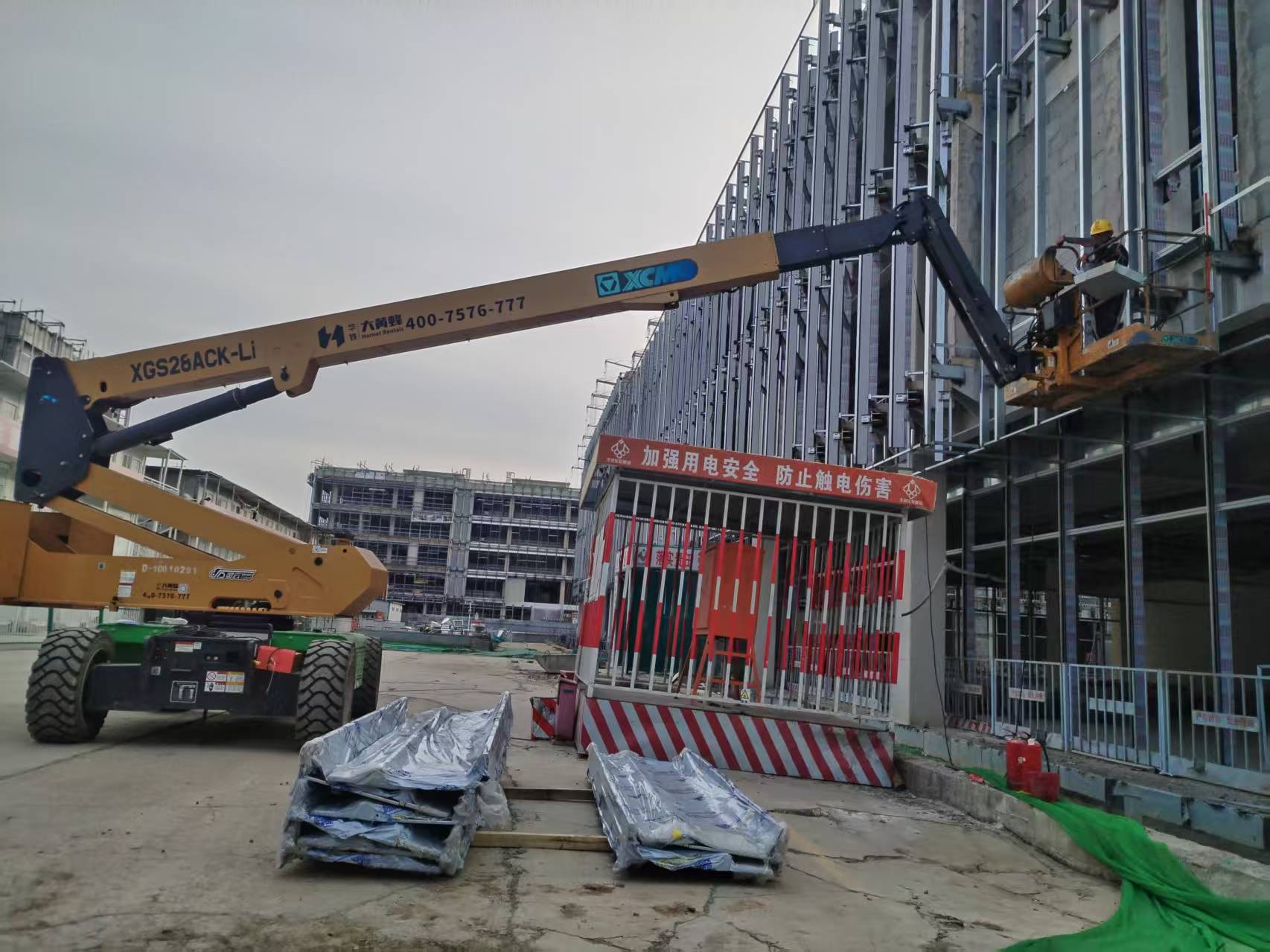 人为智能产业园，k豆钱包高机在青山绿树间建“科技高地”